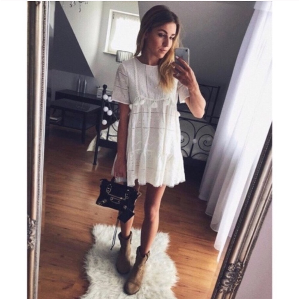 NWT Zara Embroidered Dress w/tassel